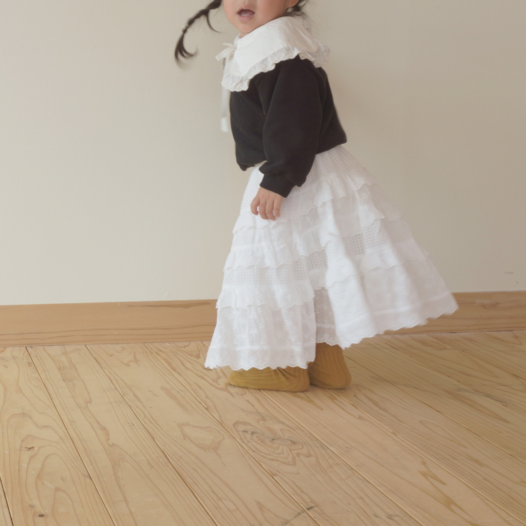 frill collar sweatshirt