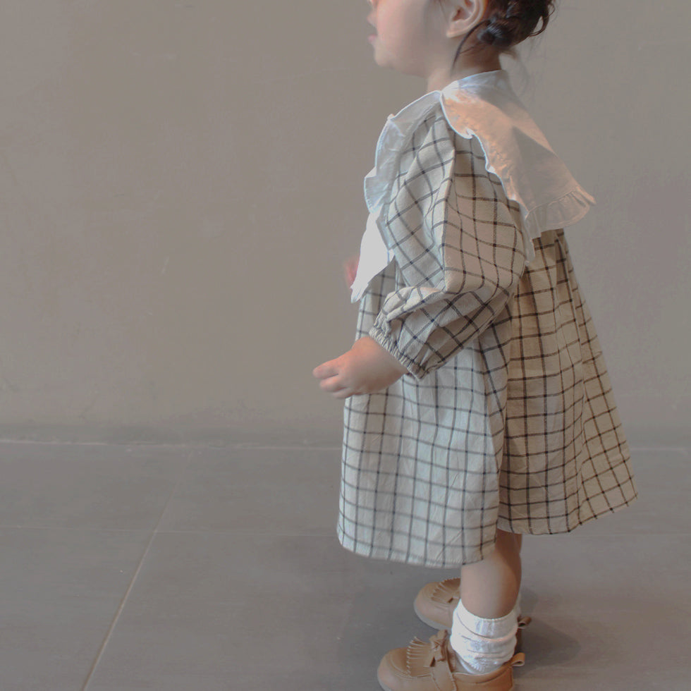 big collar dress - check