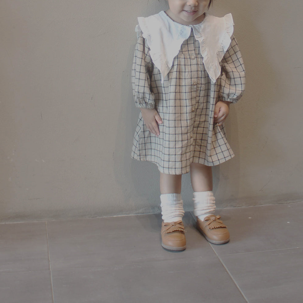 big collar dress - check