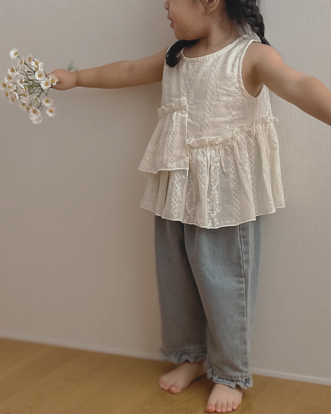 asymmetry frill shirt